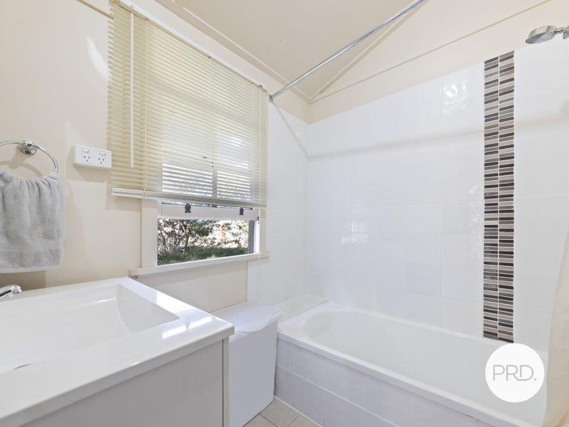2 Mill Lane ROSEWOOD 12