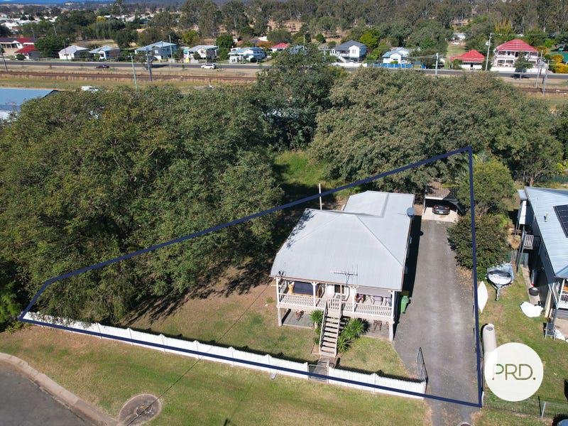 2 Mill Lane ROSEWOOD 16