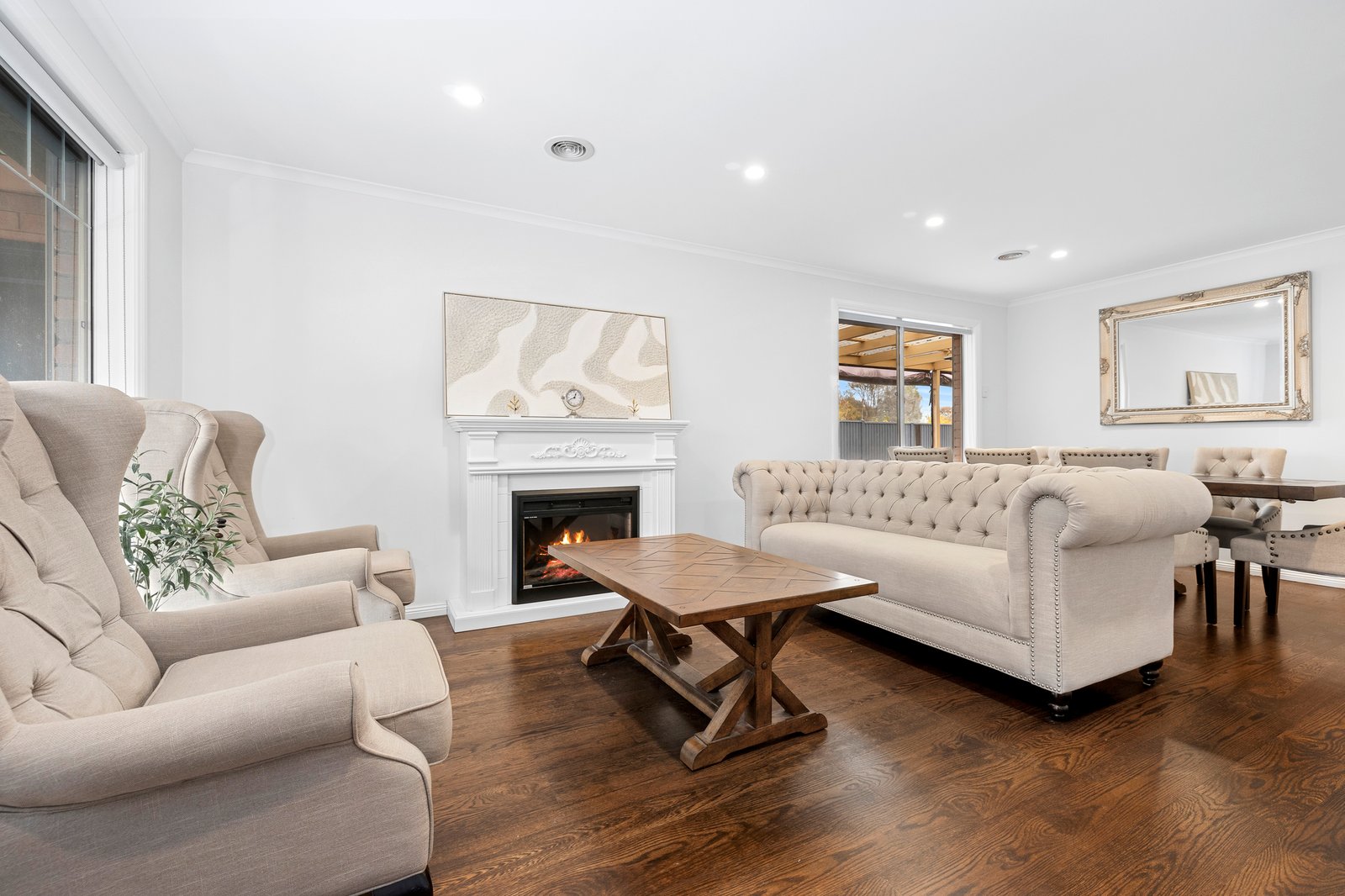 Gallery: 2 Moama Place