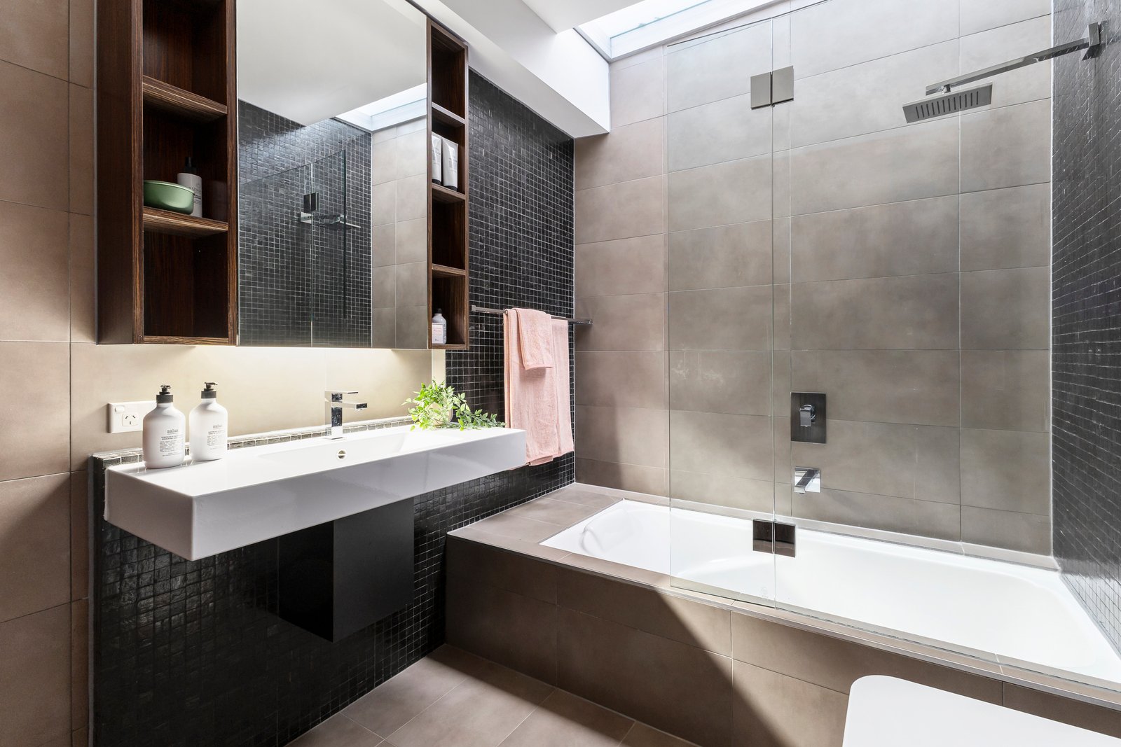 2 Montrose Street, Hawthorn East, 3123