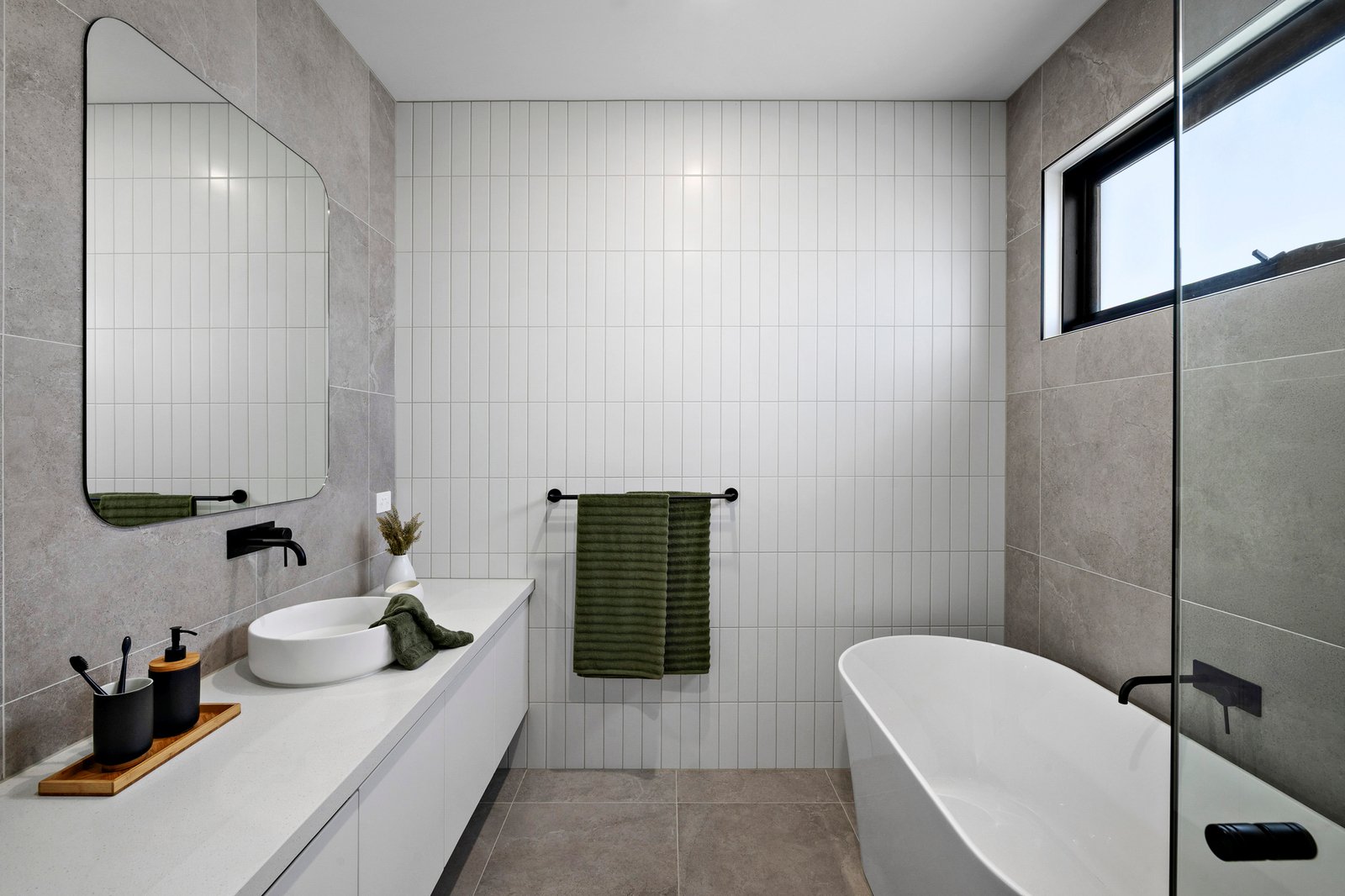 2 Moona Avenue, Mornington, 3931