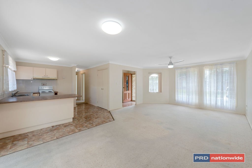 2 Moreton Bay Avenue COFFS HARBOUR 2