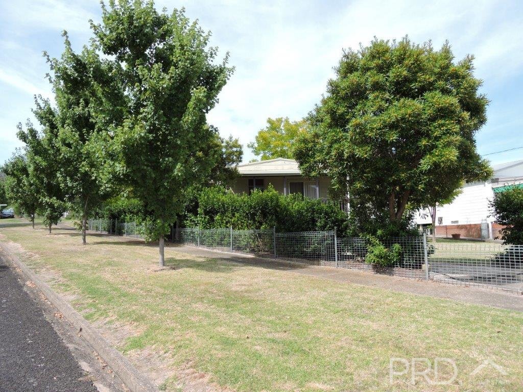 2 Morris Street TALBINGO 8