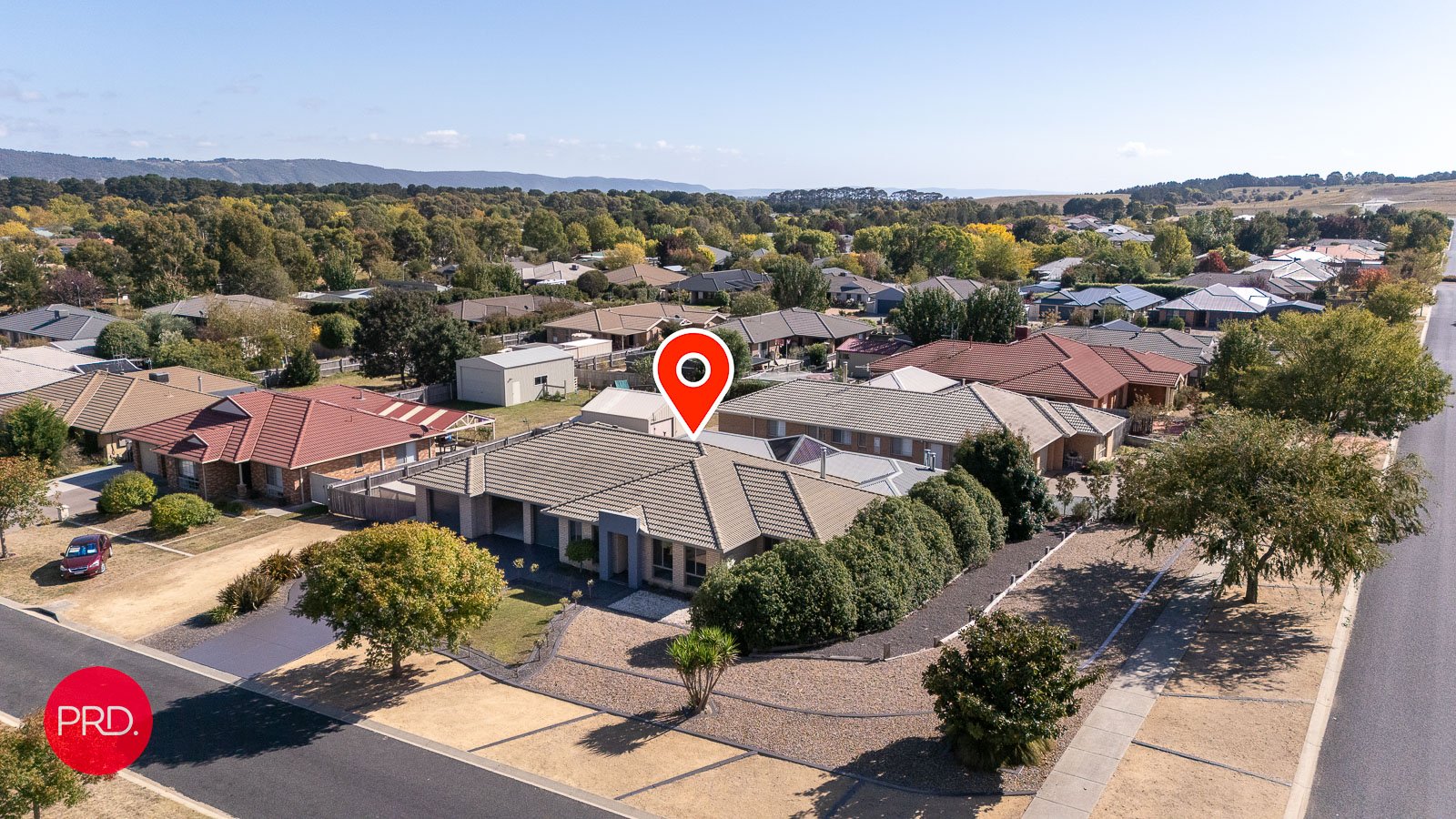 2 Moses Street BUNGENDORE 2