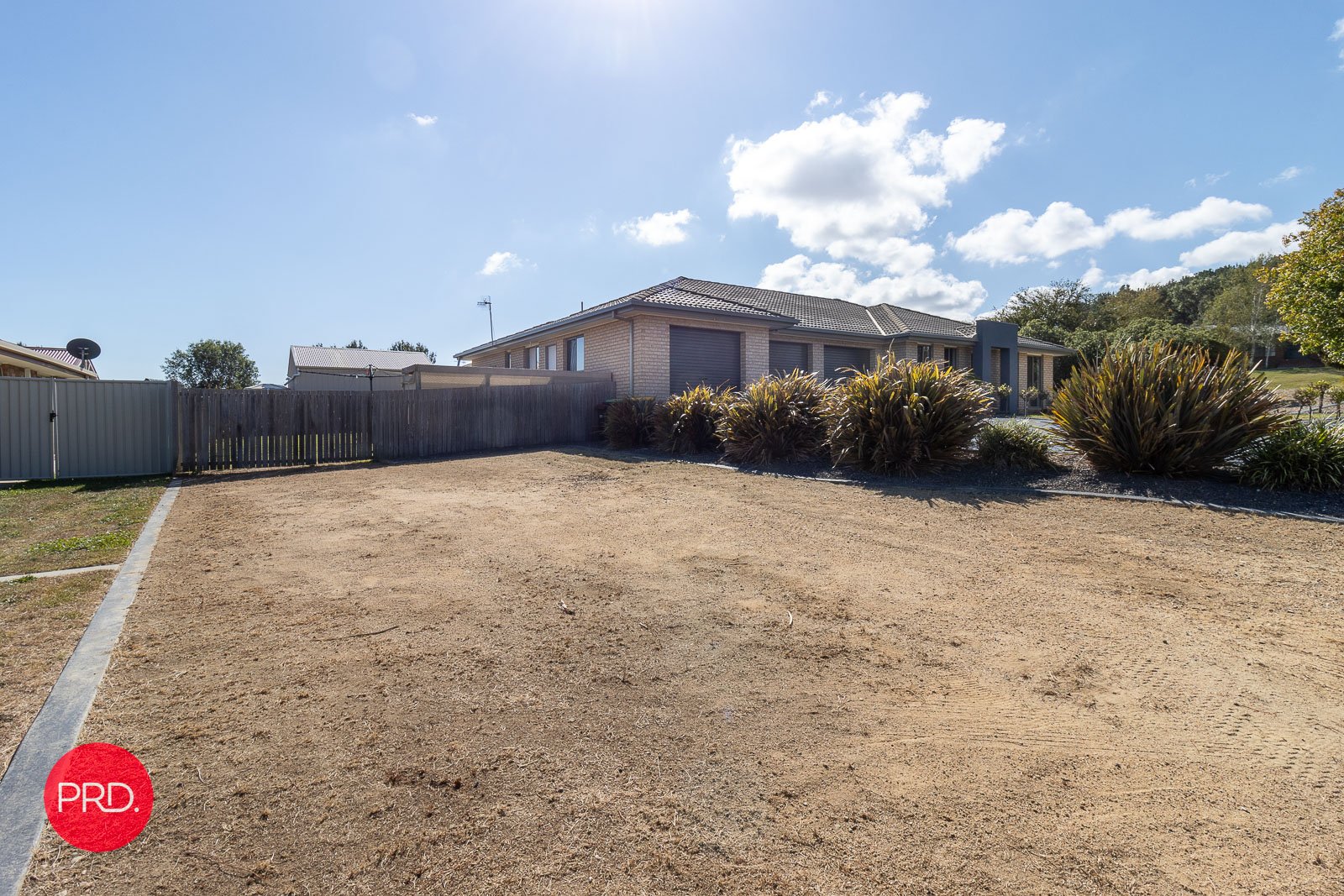 2 Moses Street BUNGENDORE 24