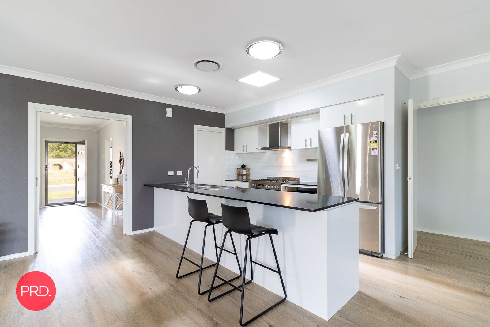 2 Murray Grey Place BUNGENDORE 13