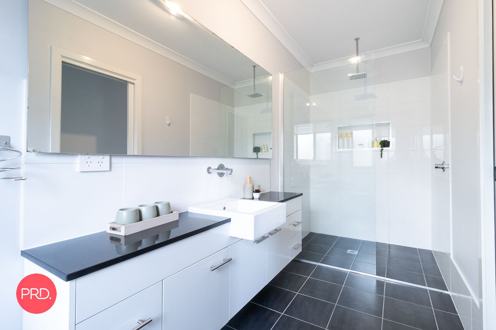 2 Murray Grey Place BUNGENDORE 23