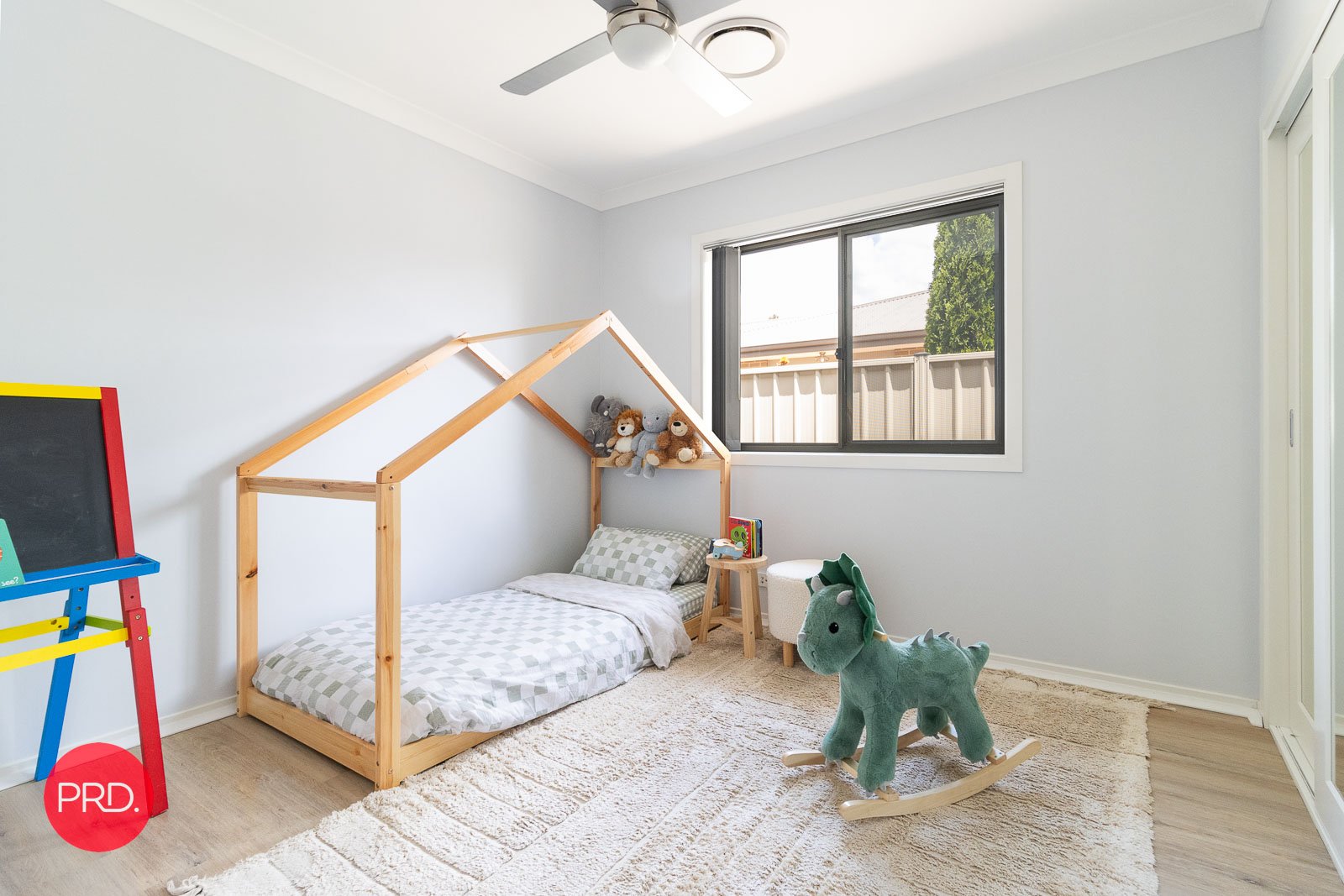 2 Murray Grey Place BUNGENDORE 29