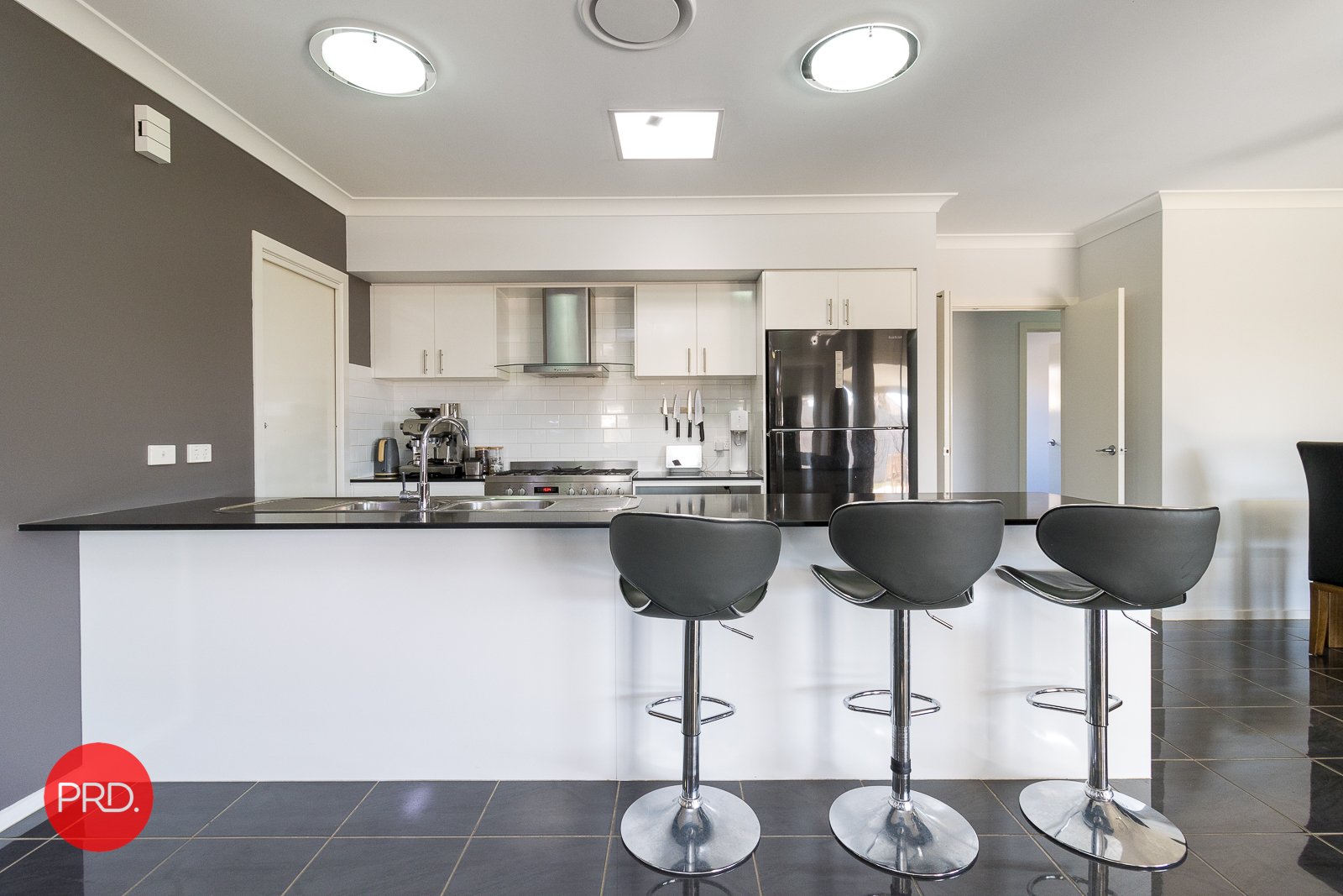 2 Murray Grey Place BUNGENDORE 8