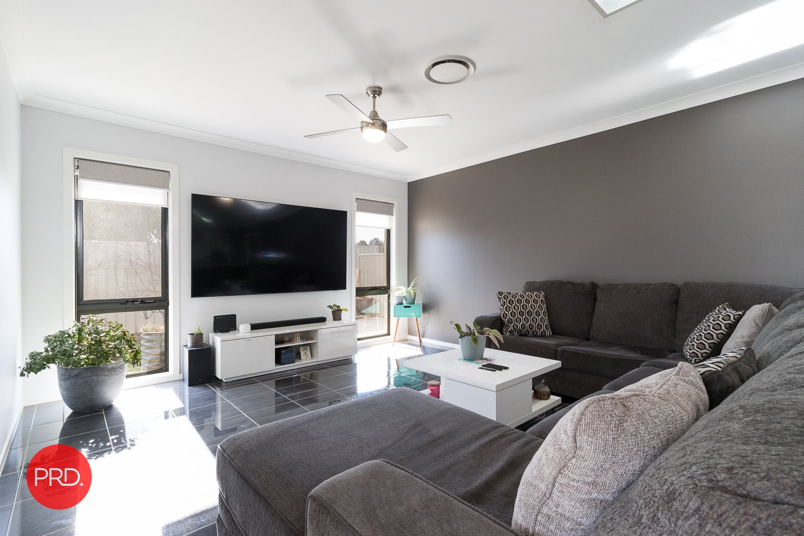 2 Murray Grey Place BUNGENDORE 9