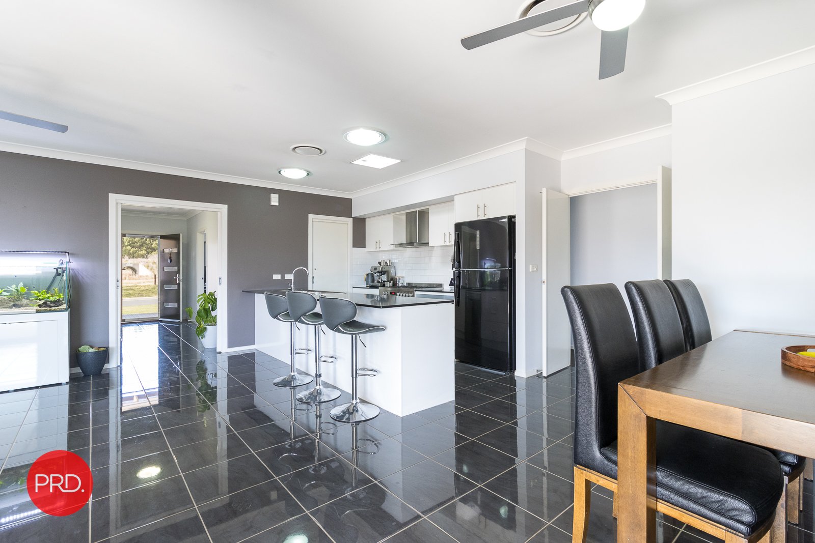2 Murray Grey Place BUNGENDORE 12