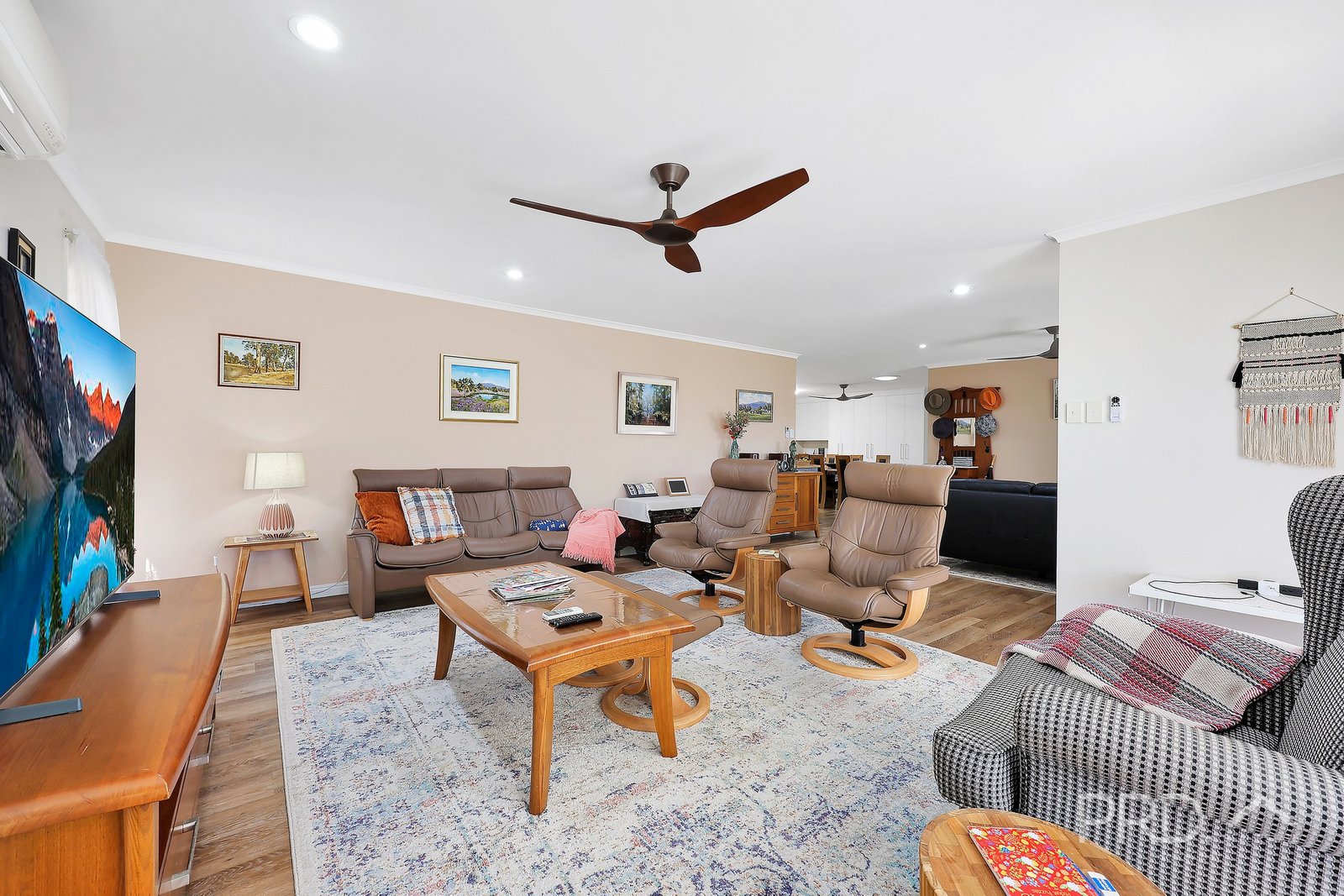 2 Musgrave Close KAWUNGAN 13