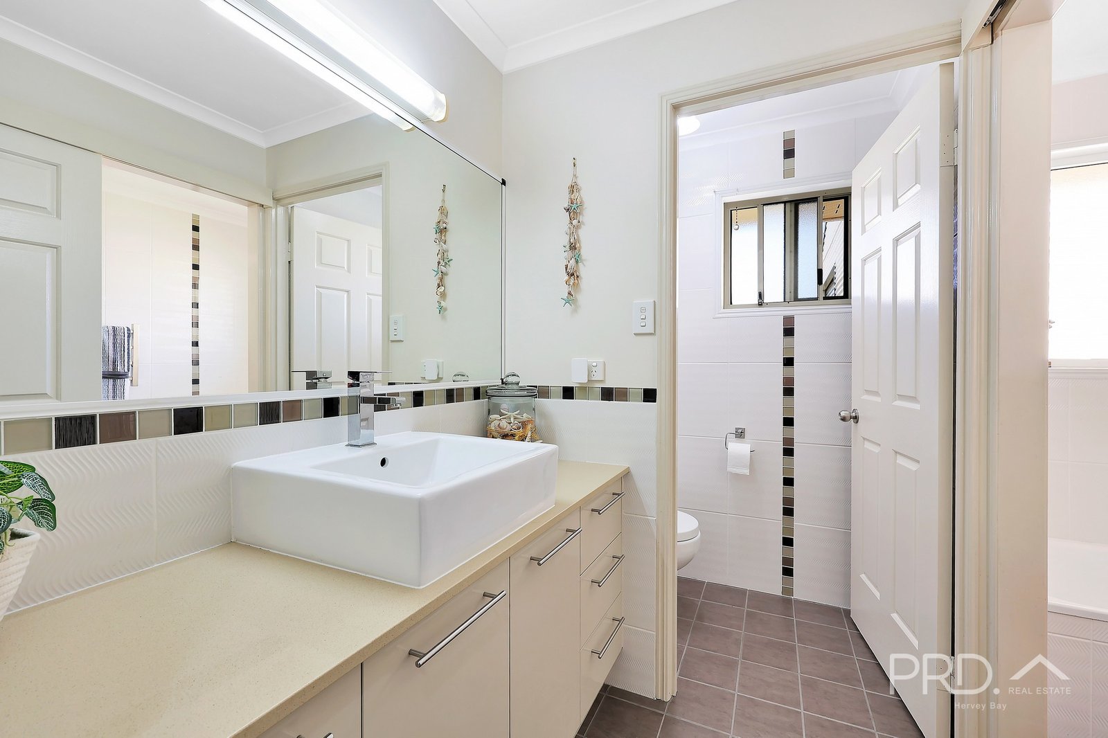 2 Musgrave Close KAWUNGAN 19