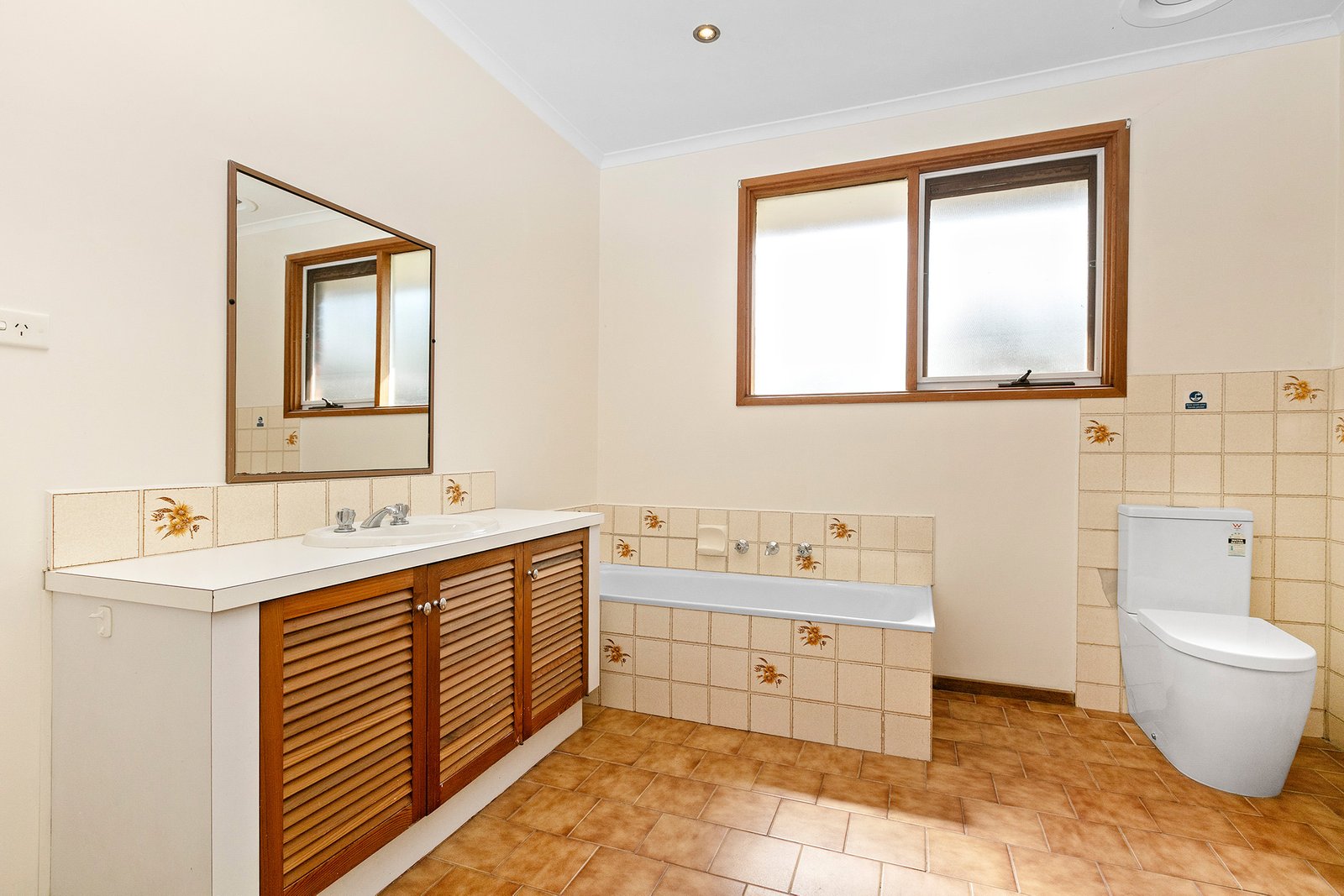 Real Estate and Property in 2 Mutual Court, Forest Hill, VIC