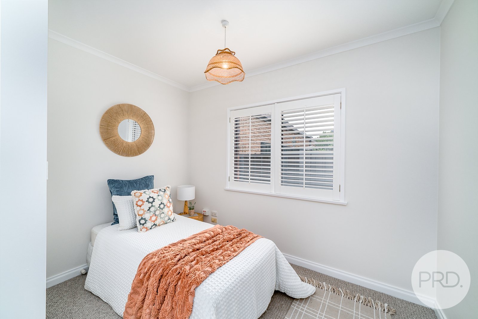 2 Myall Crescent LAKE ALBERT 15