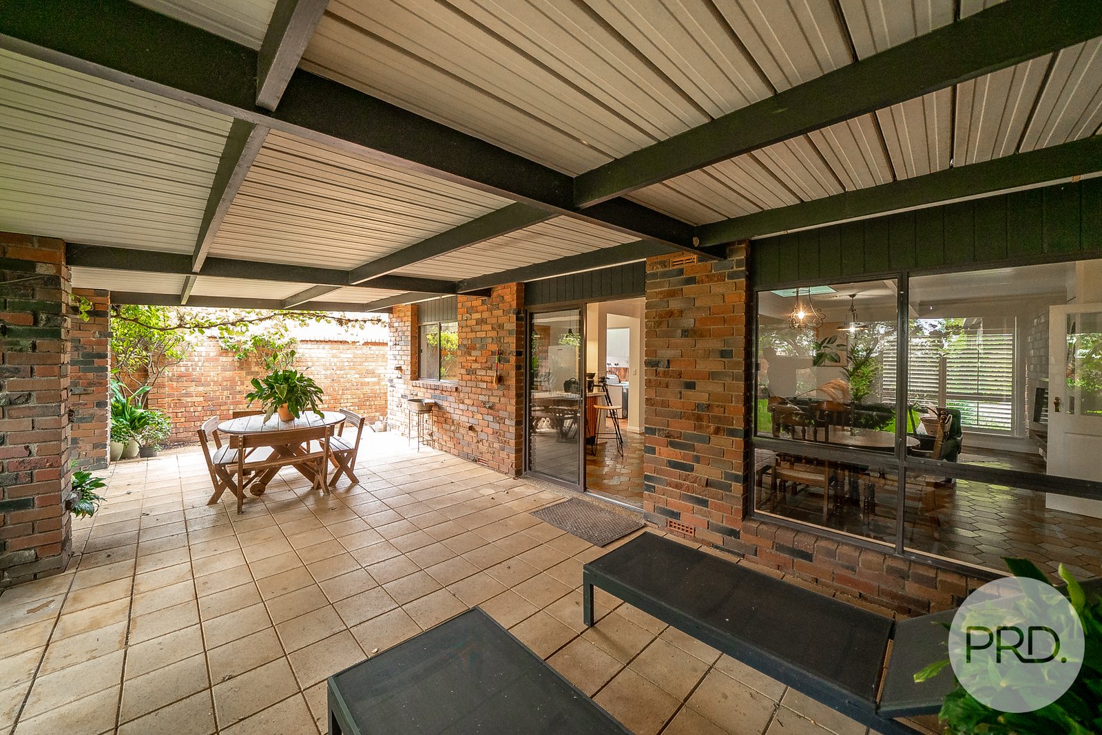 2 Myall Crescent LAKE ALBERT 18