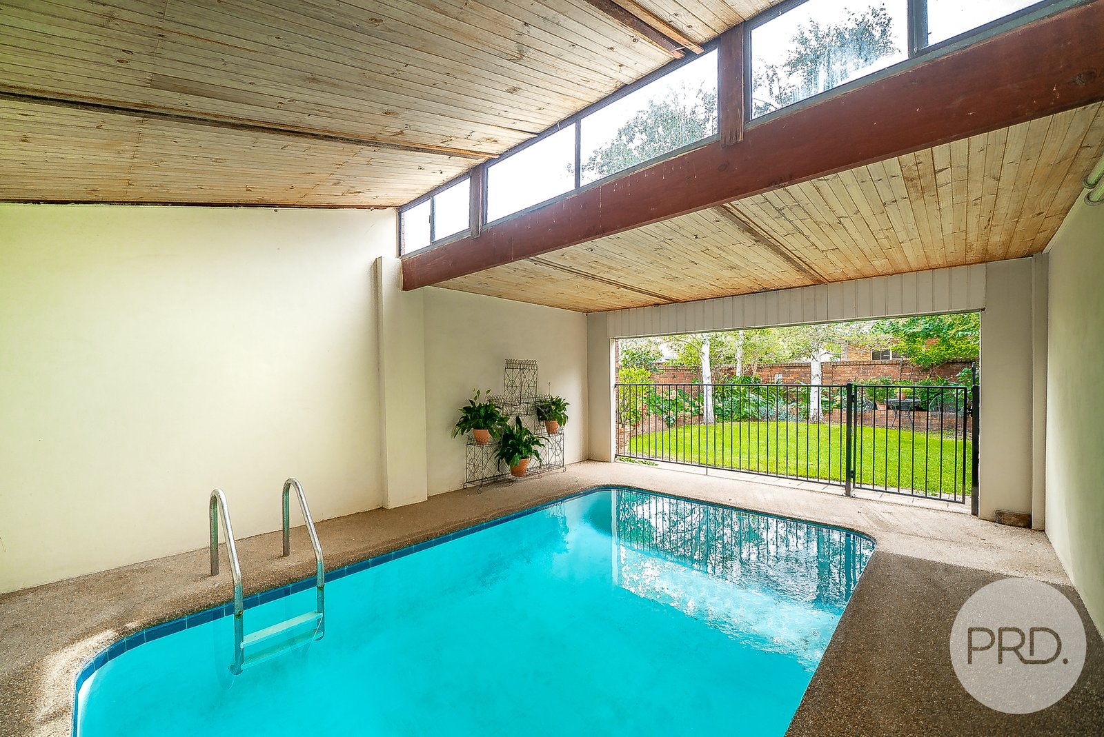 2 Myall Crescent LAKE ALBERT 21