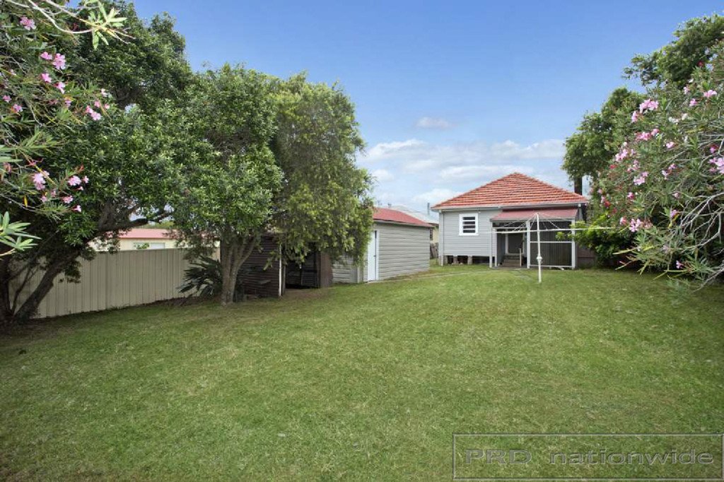 2 Myra Street EAST MAITLAND 11