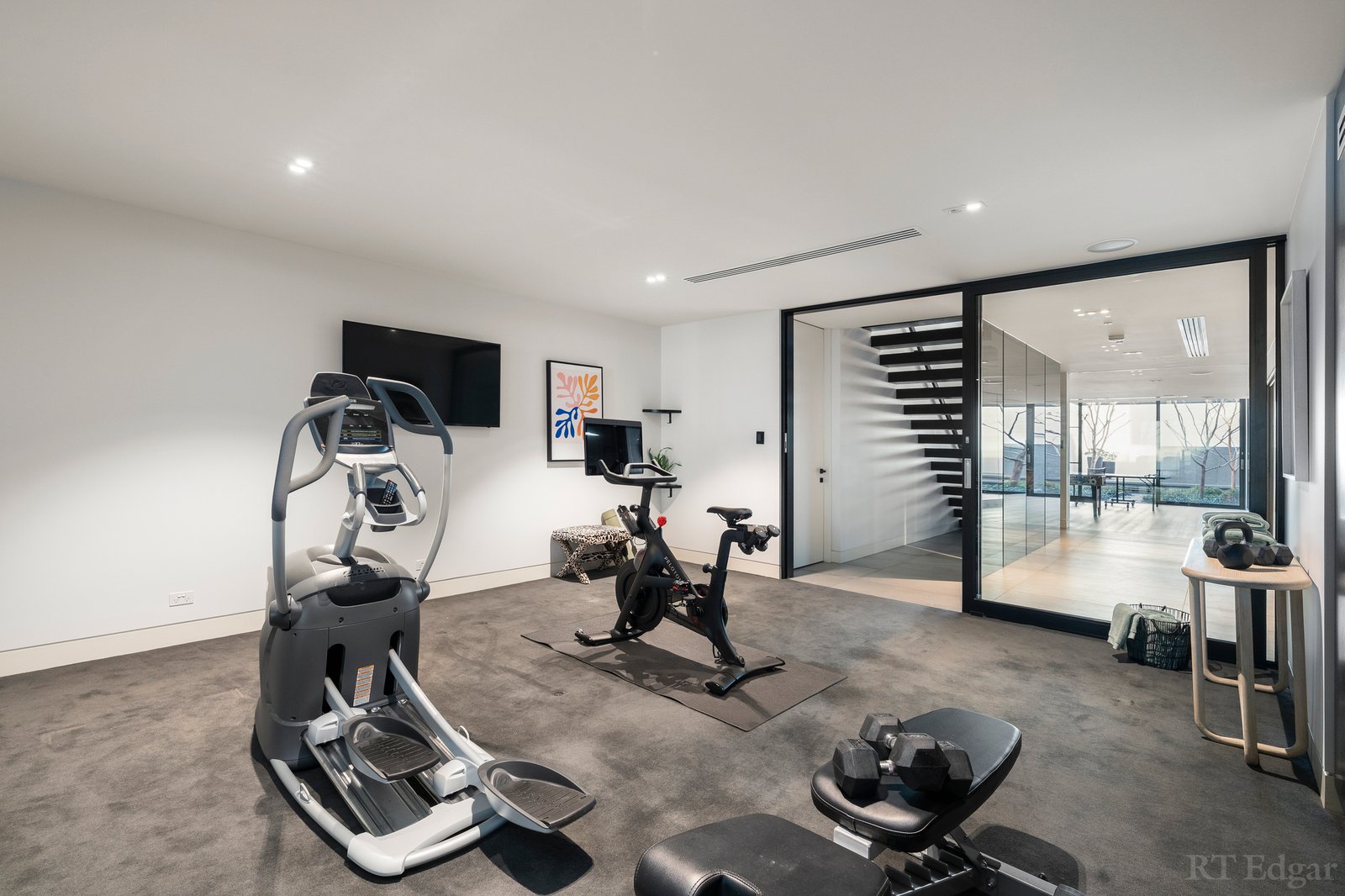 Real Estate and Property in 2 Myvore Court, Toorak, VIC