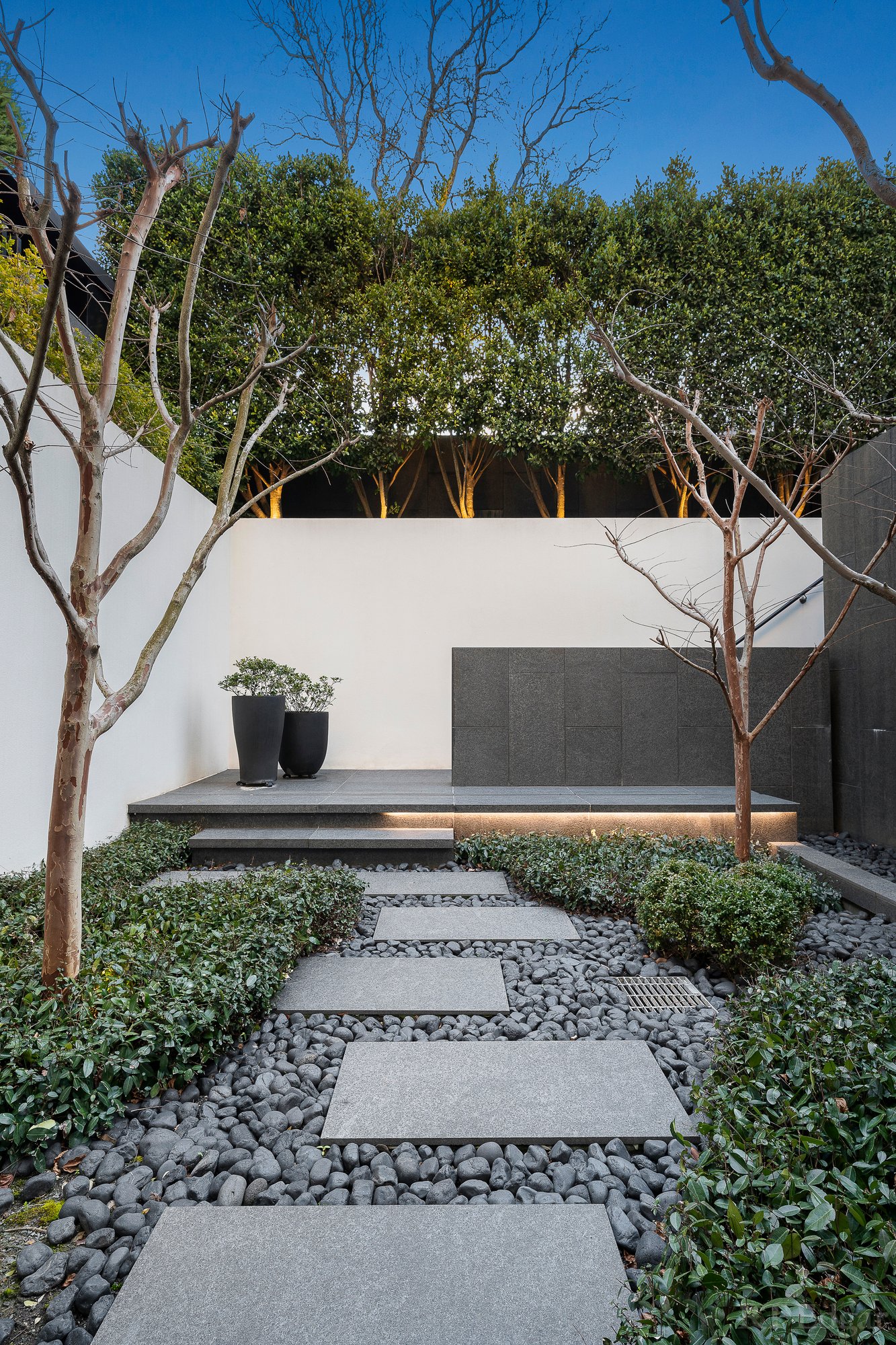 Real Estate and Property in 2 Myvore Court, Toorak, VIC