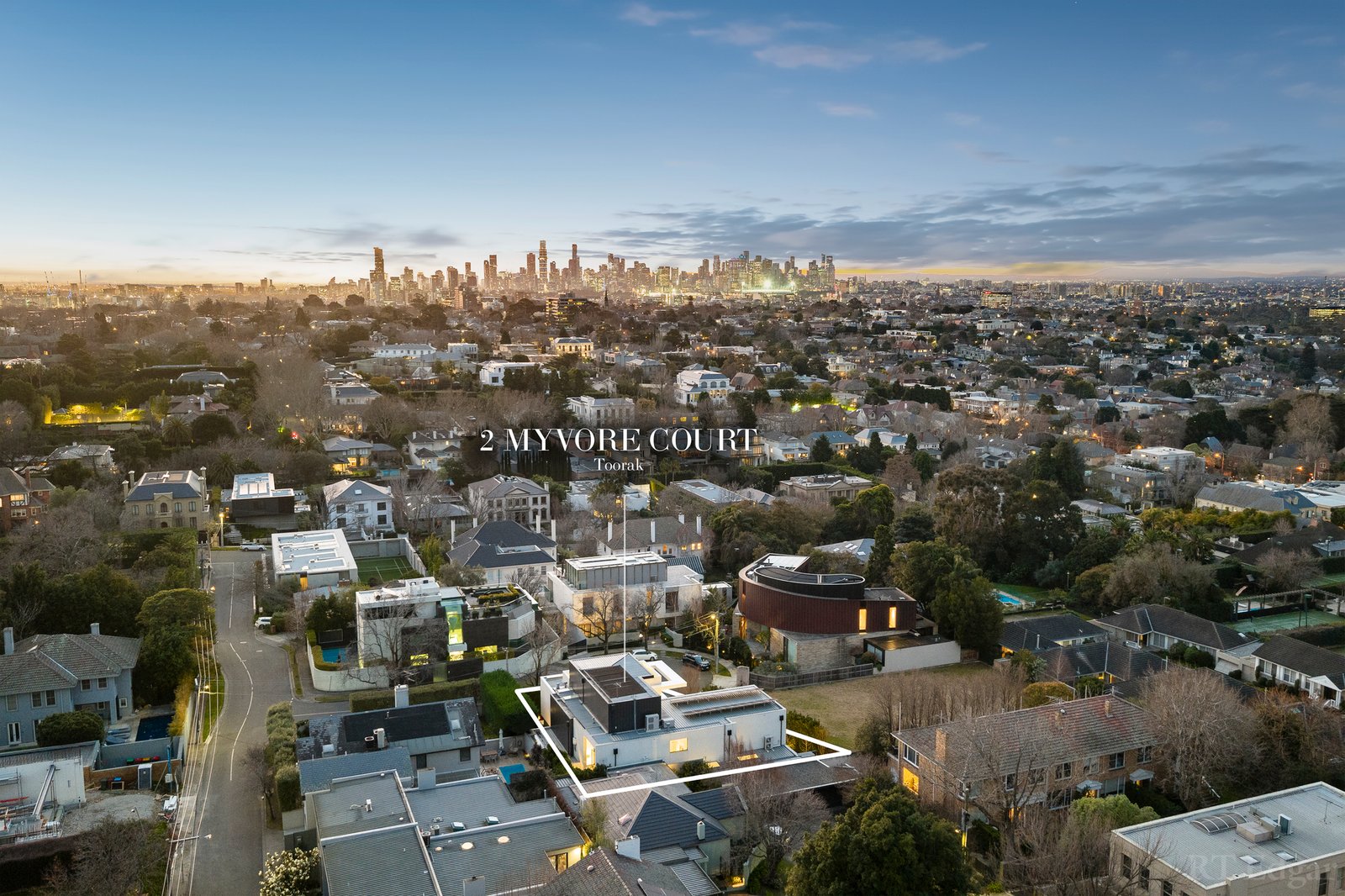 Real Estate and Property in 2 Myvore Court, Toorak, VIC