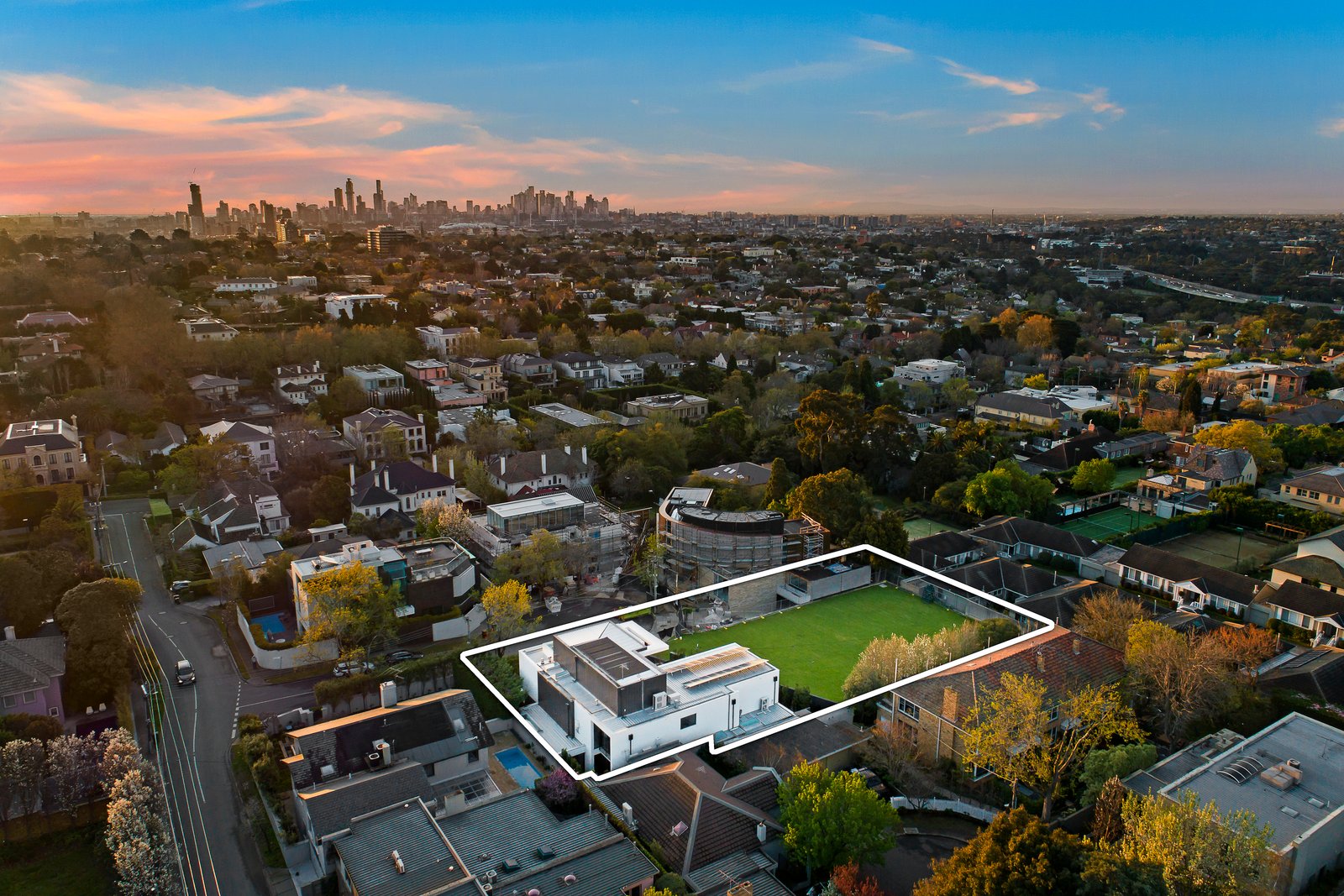 Real Estate and Property in 2 Myvore Court, Toorak, VIC