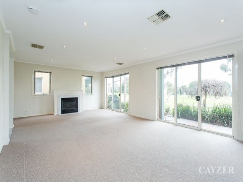 Gallery: 2 Narooma Place