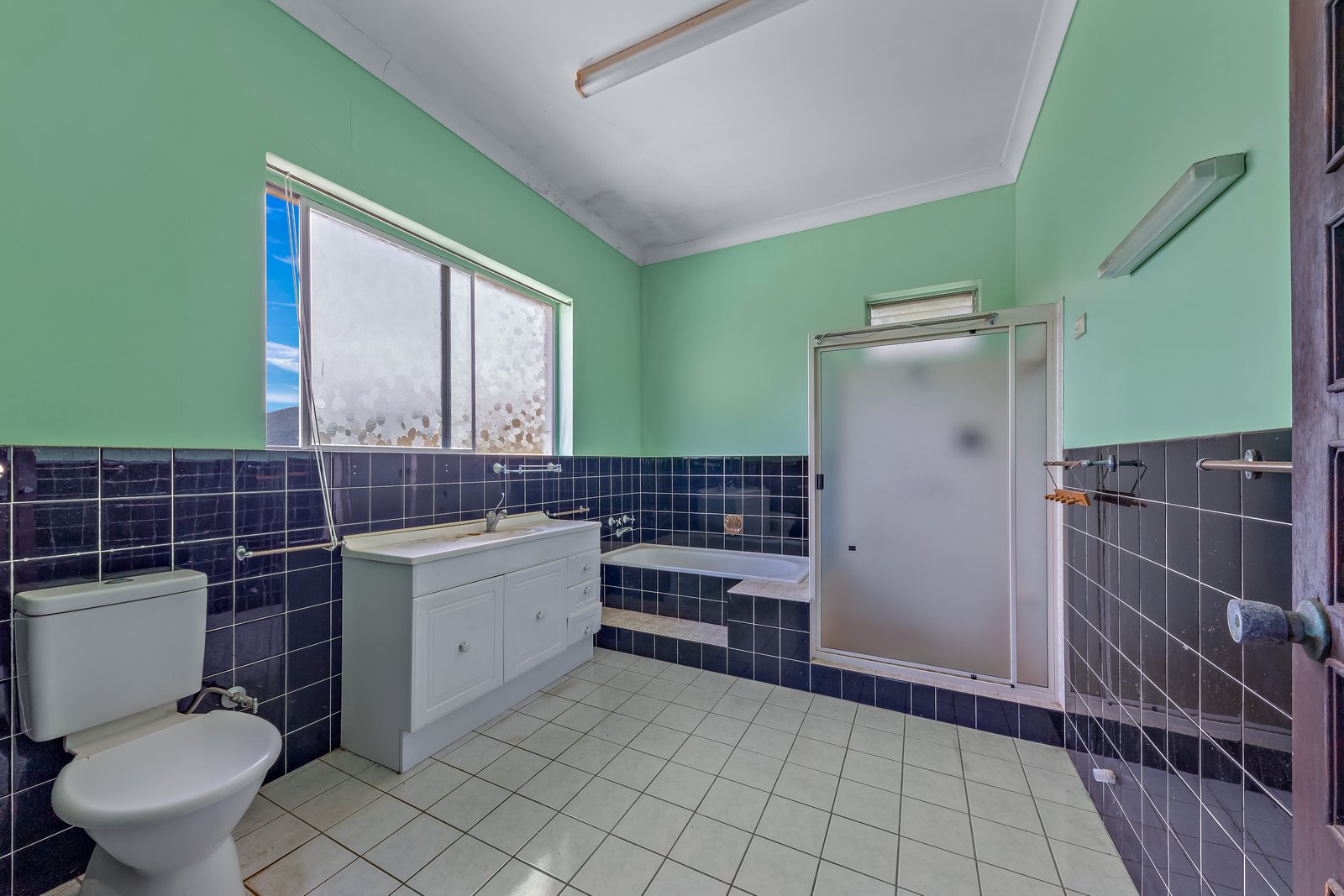 2 Neerim Crescent SHUTE HARBOUR 7