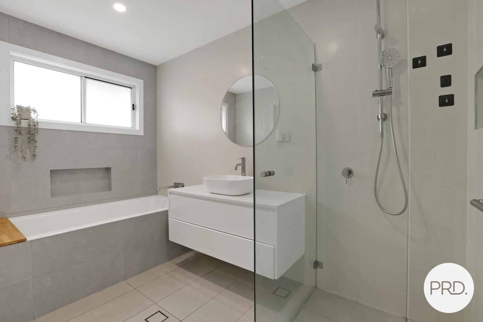 2 Neeson Road STREAM HILL 10