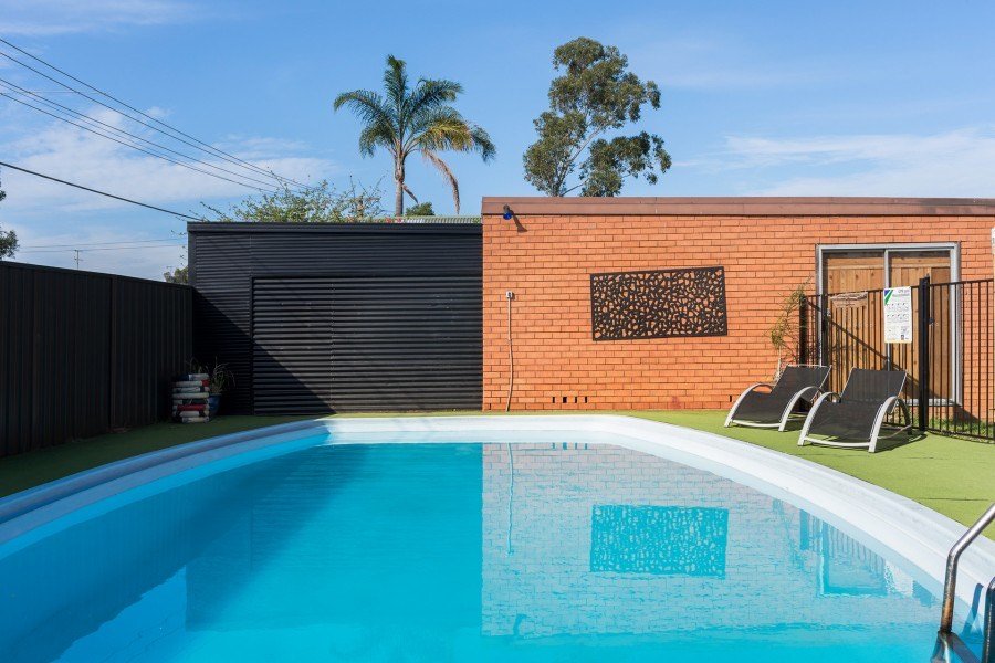 2 Neeta Avenue CAMBRIDGE PARK 1