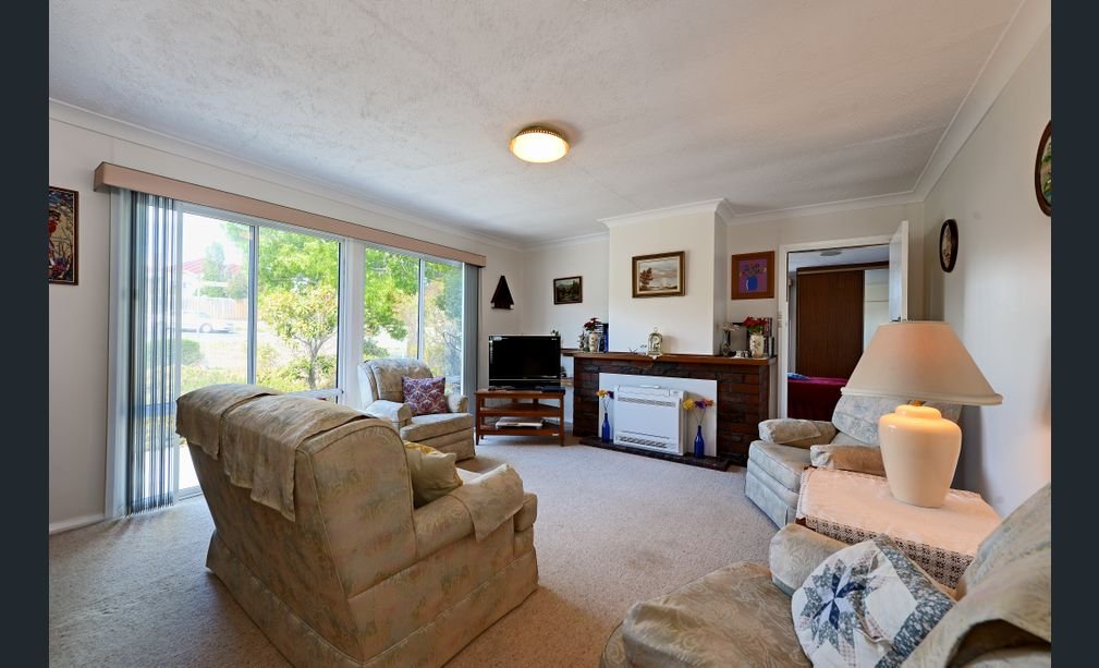 2 Nelumie Street LINDISFARNE 3