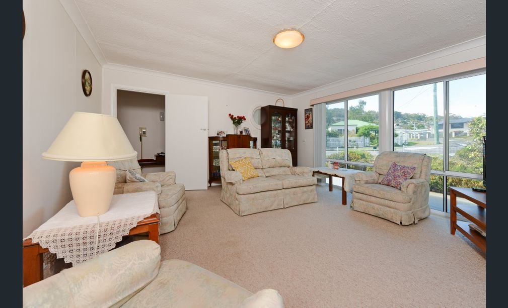 2 Nelumie Street LINDISFARNE 4