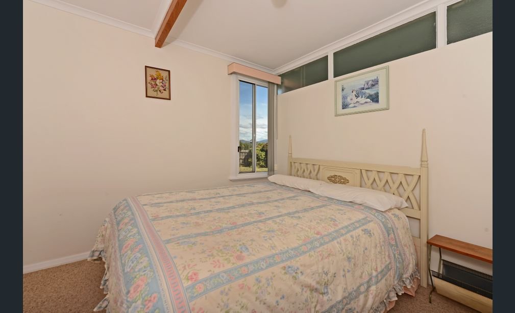 2 Nelumie Street LINDISFARNE 10