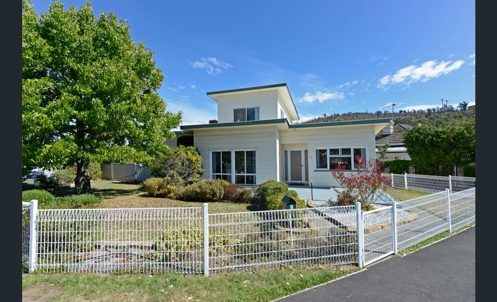 2 Nelumie Street LINDISFARNE 17