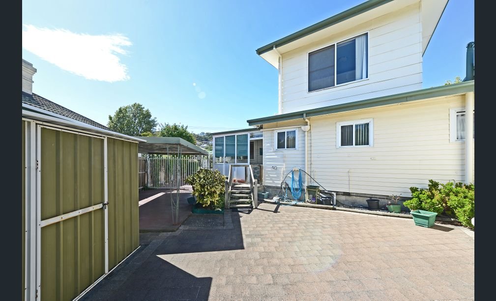 2 Nelumie Street LINDISFARNE 18