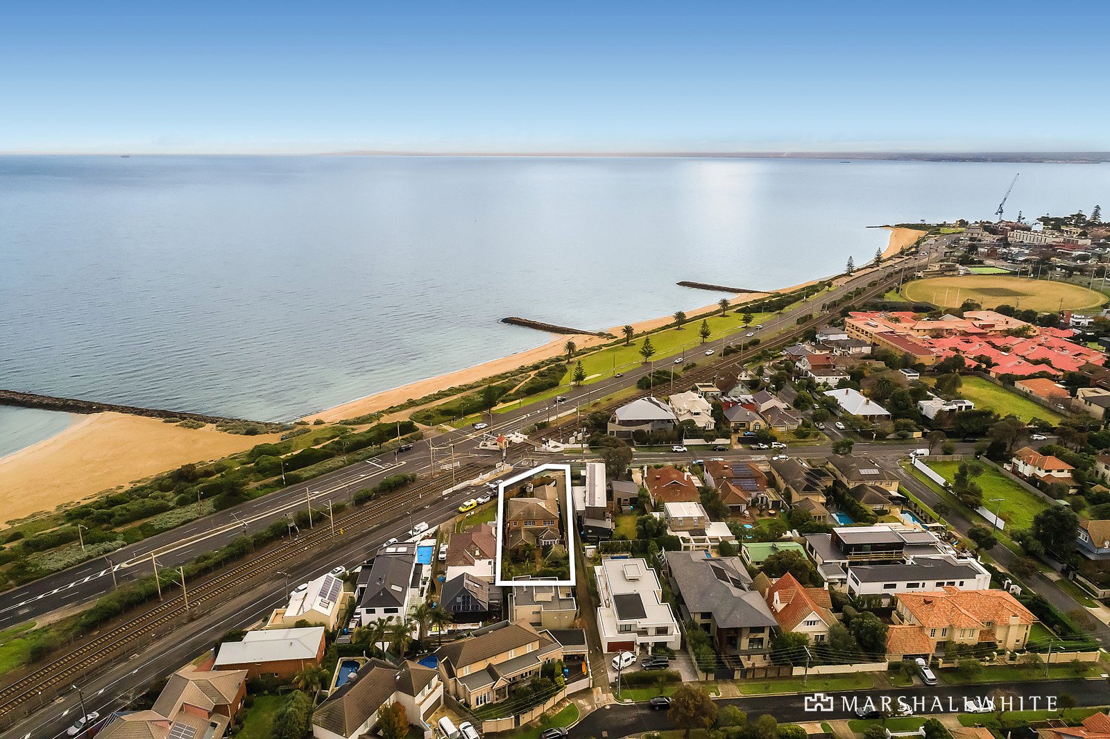 2 New Street, Hampton, VIC