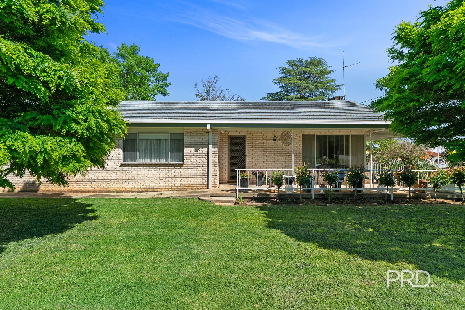 2 Nixon Crescent TOLLAND 1