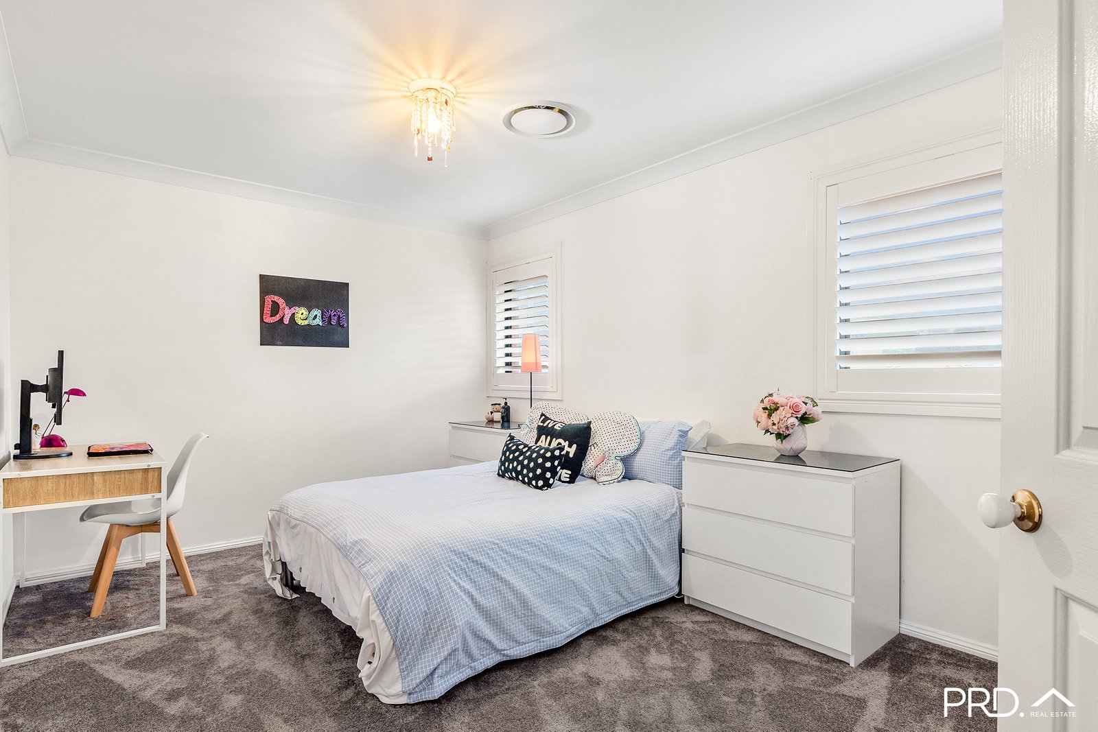 2 Norman Avenue DOLLS POINT 9