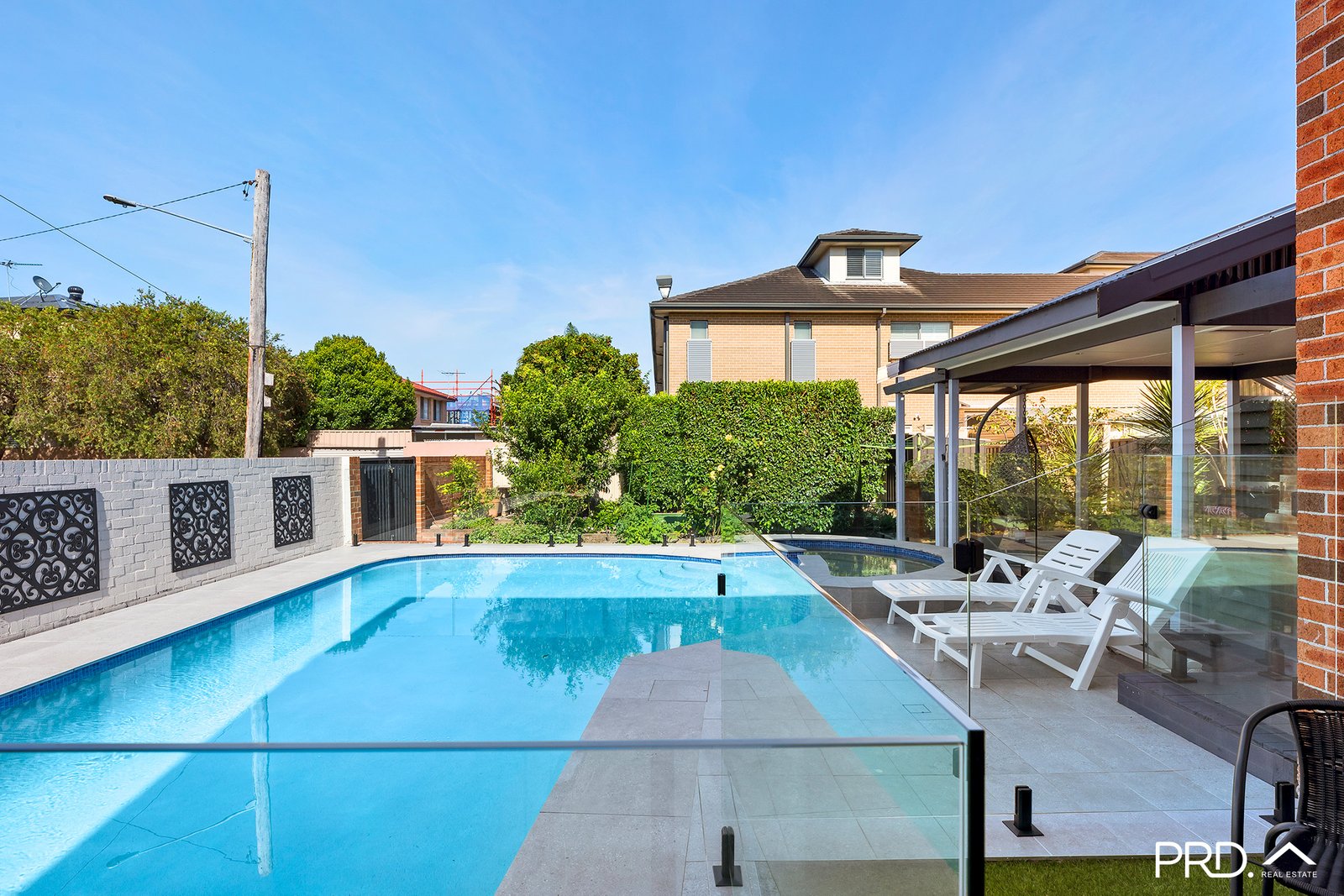 2 Norman Avenue DOLLS POINT 10