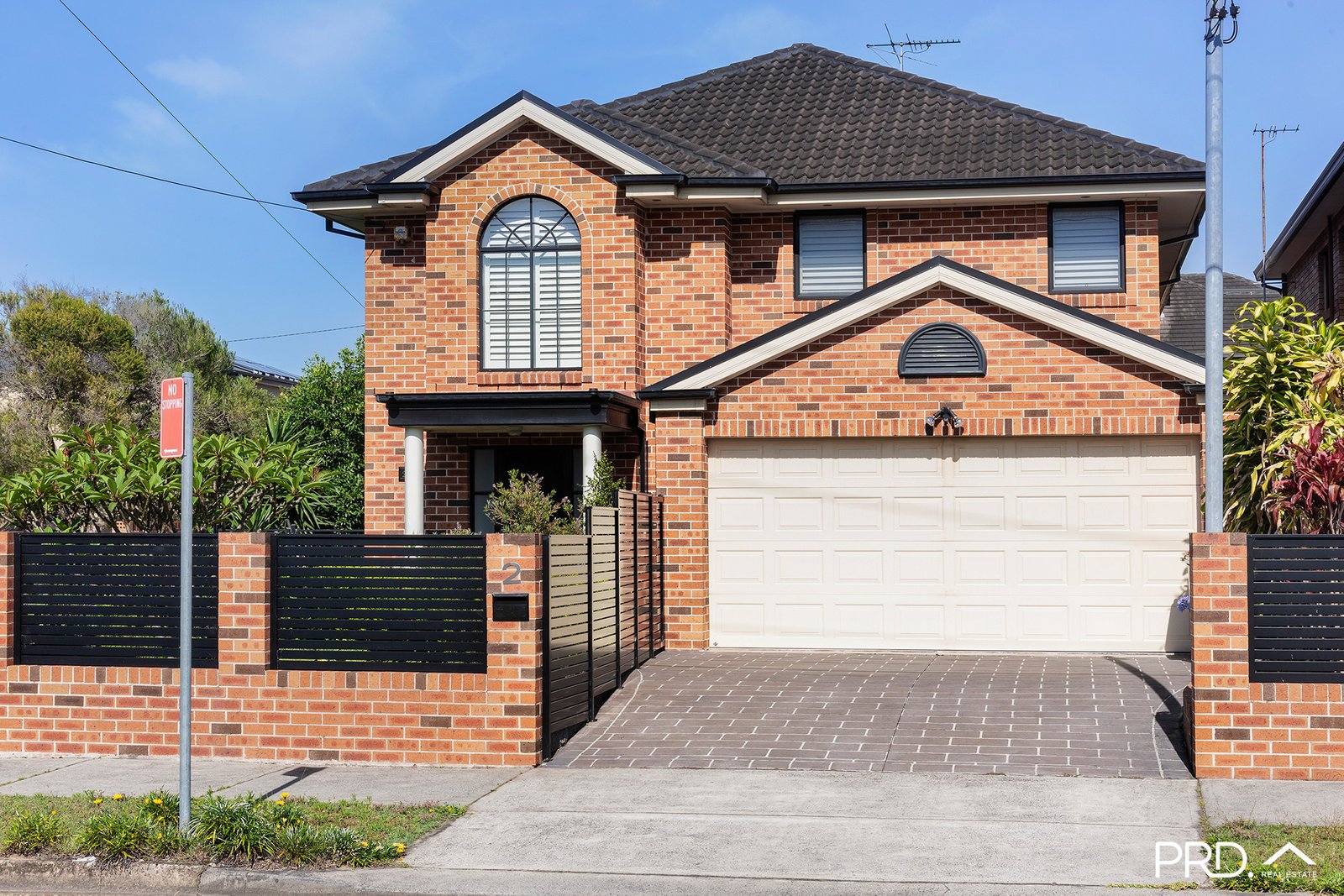 2 Norman Avenue DOLLS POINT 11