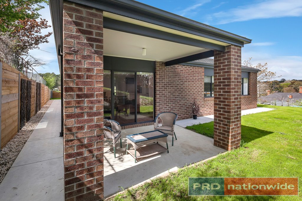 2 North Street CRESWICK 16
