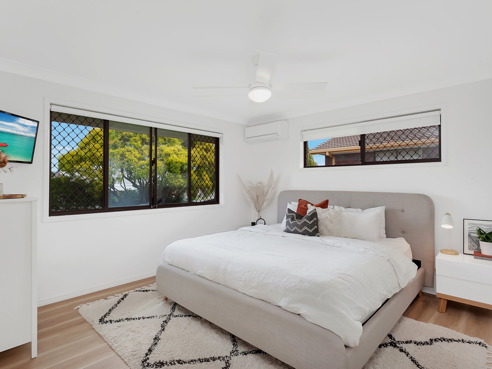 2 Oakland Court BURLEIGH WATERS 5