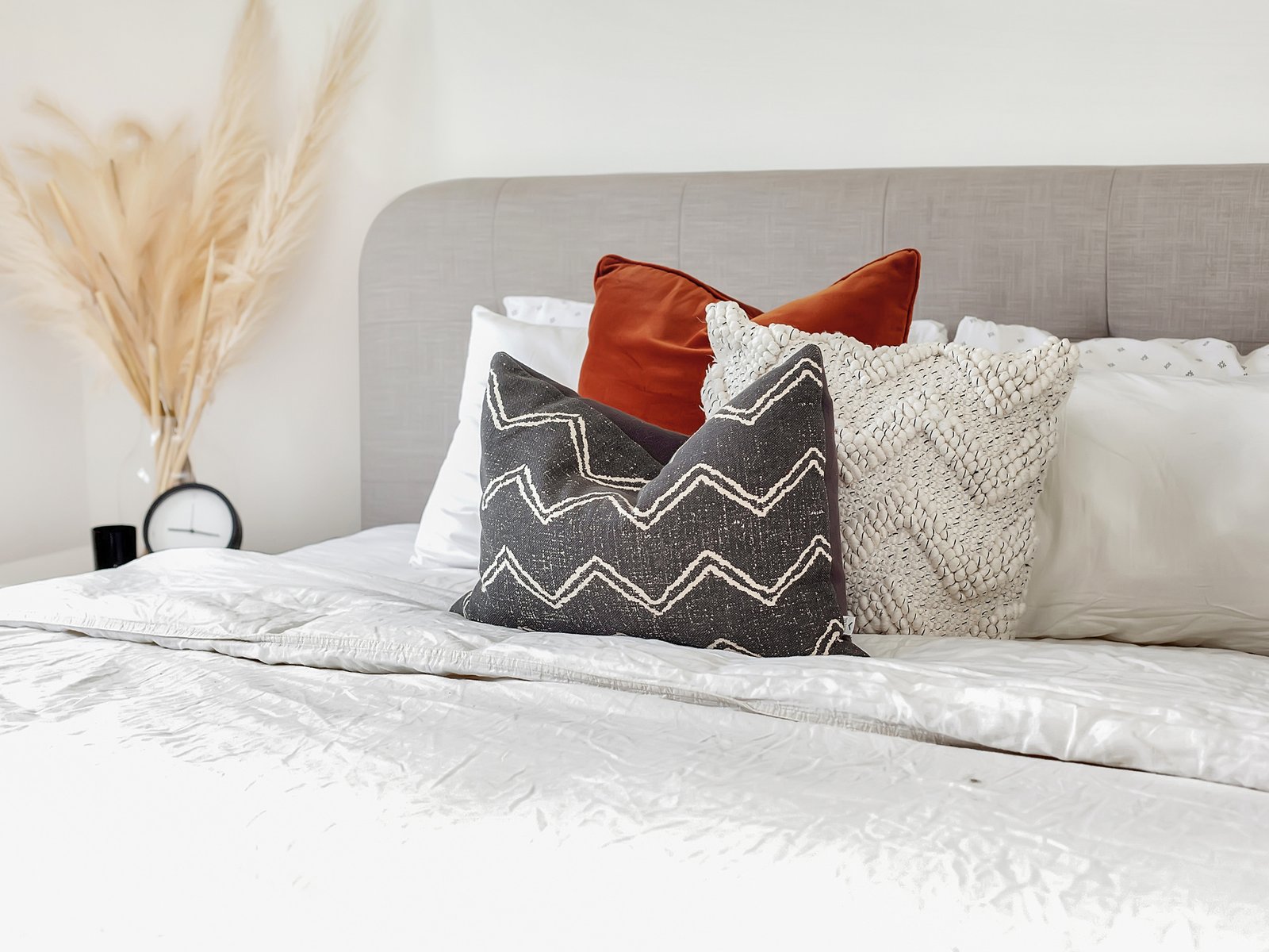 2 Oakland Court BURLEIGH WATERS 12