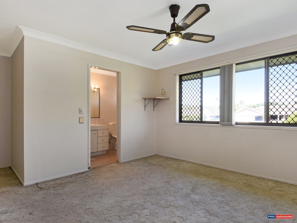 2 Oakland Court BURLEIGH WATERS 3