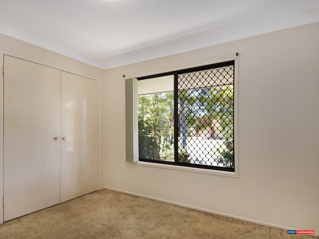 2 Oakland Court BURLEIGH WATERS 9