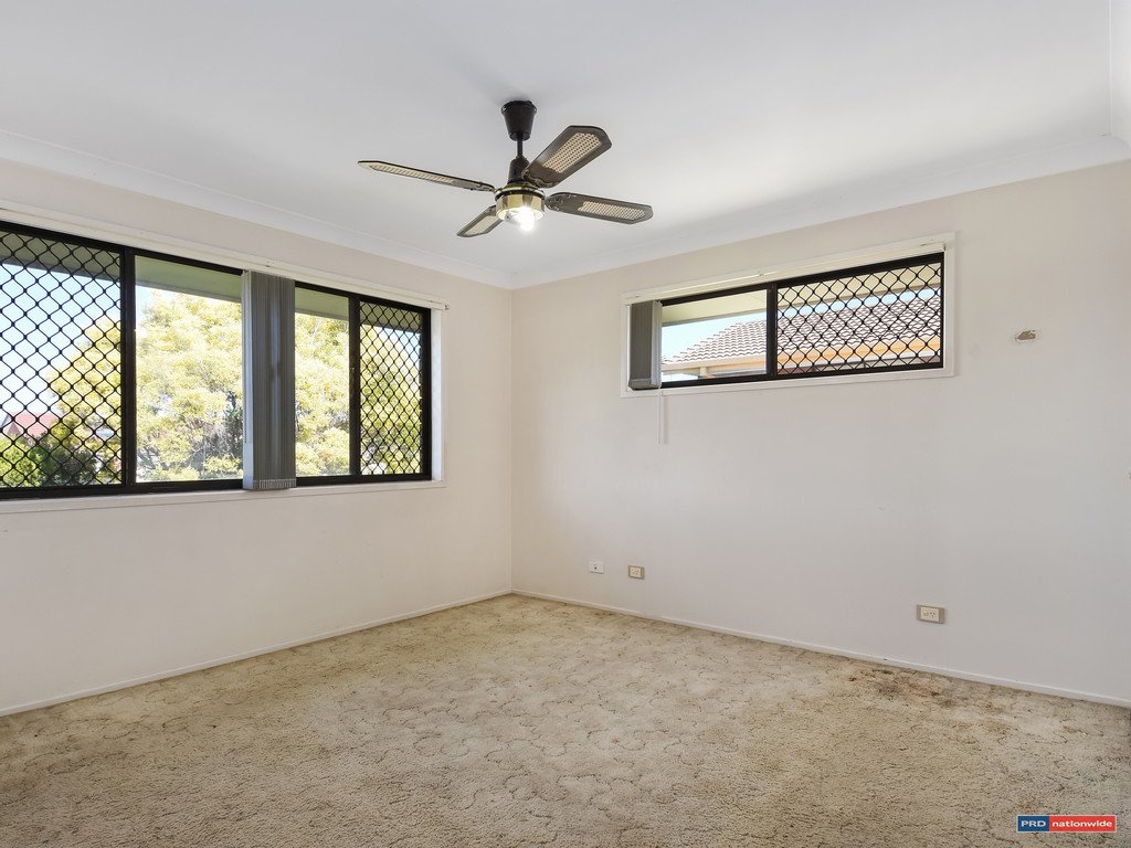 2 Oakland Court BURLEIGH WATERS 10