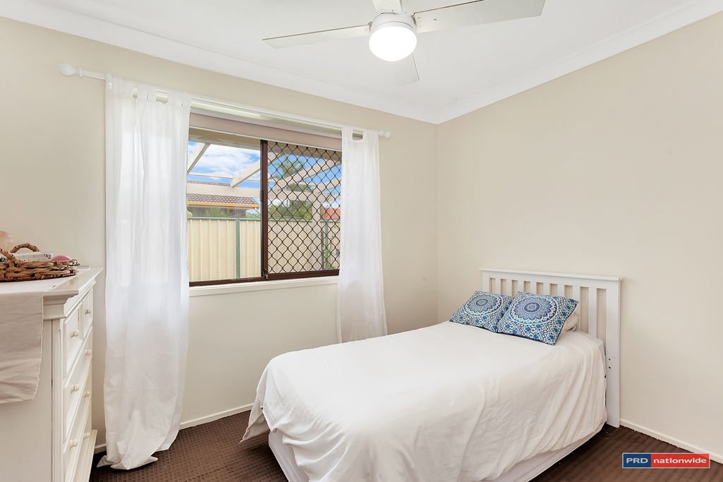 2 Oakland Court BURLEIGH WATERS 11