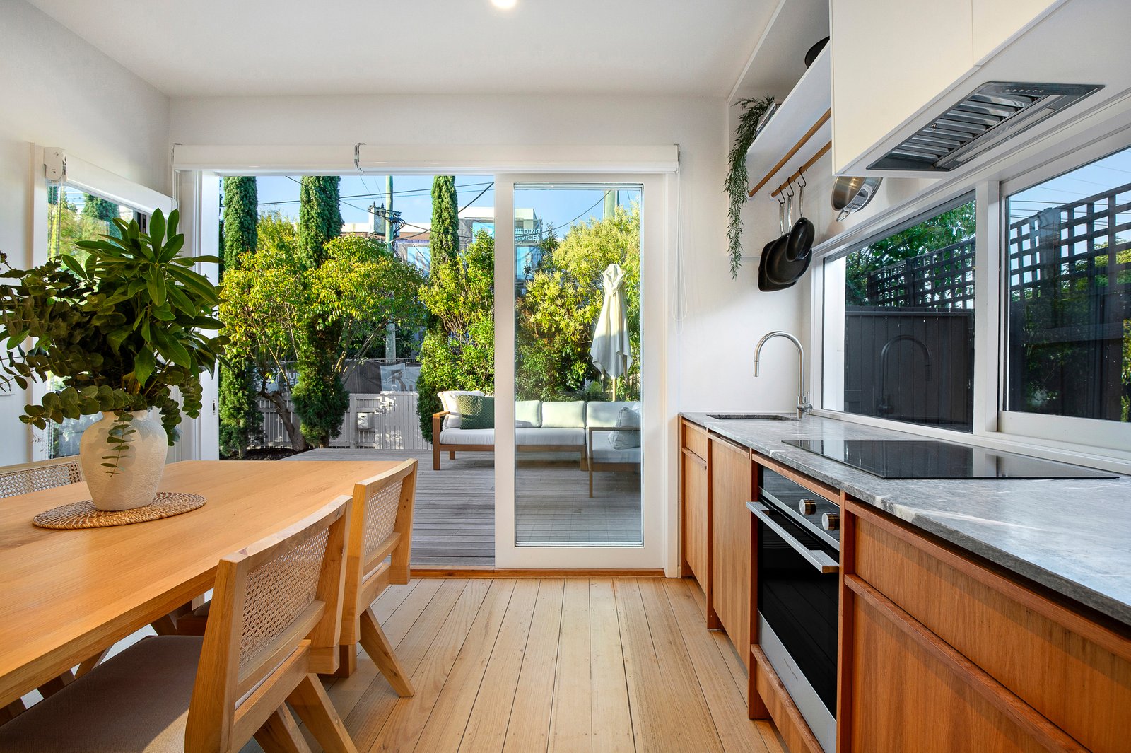 Gallery: 2 Oaklands Court