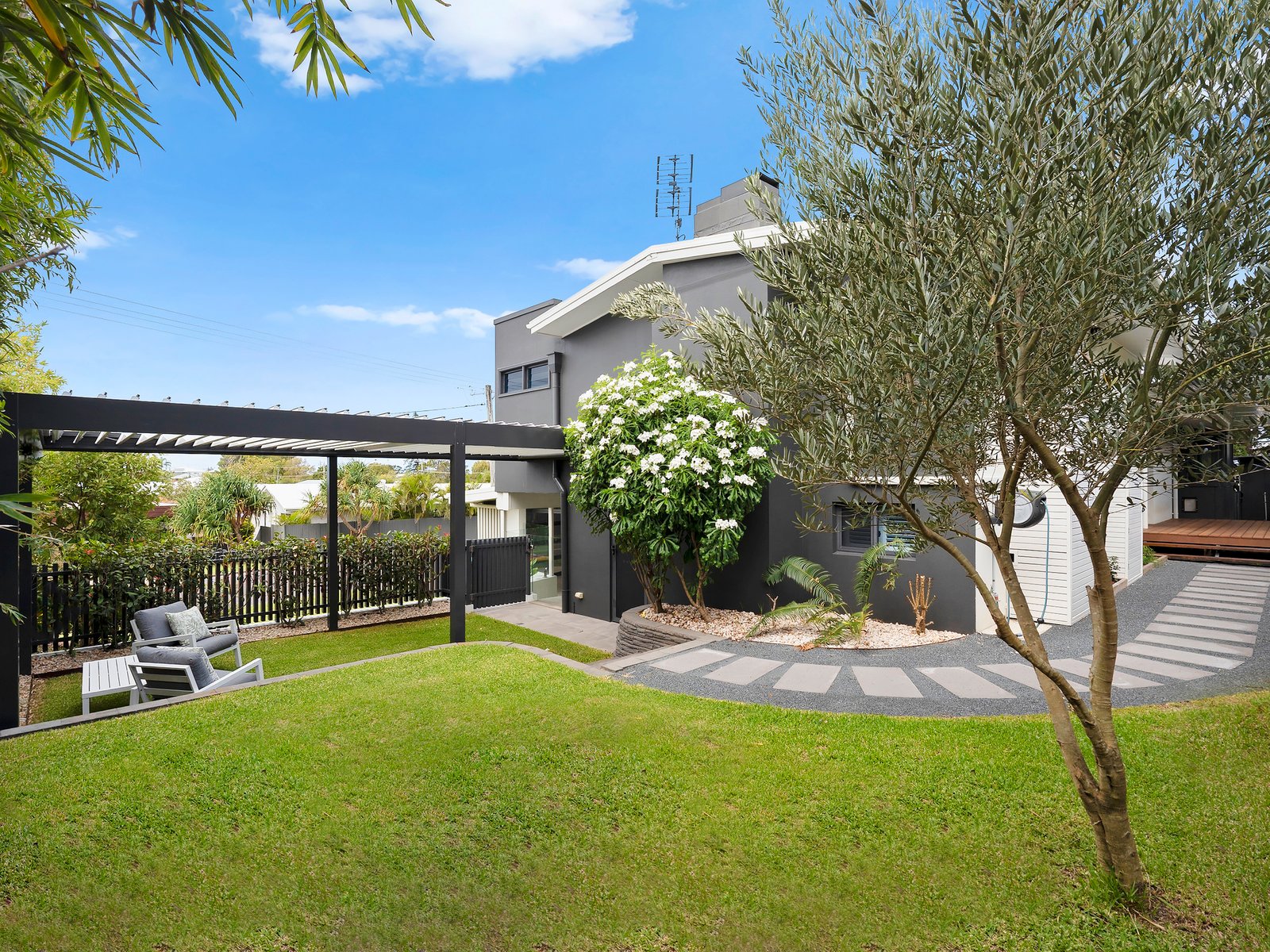 2 Oceanview Crescent KINGSCLIFF 15