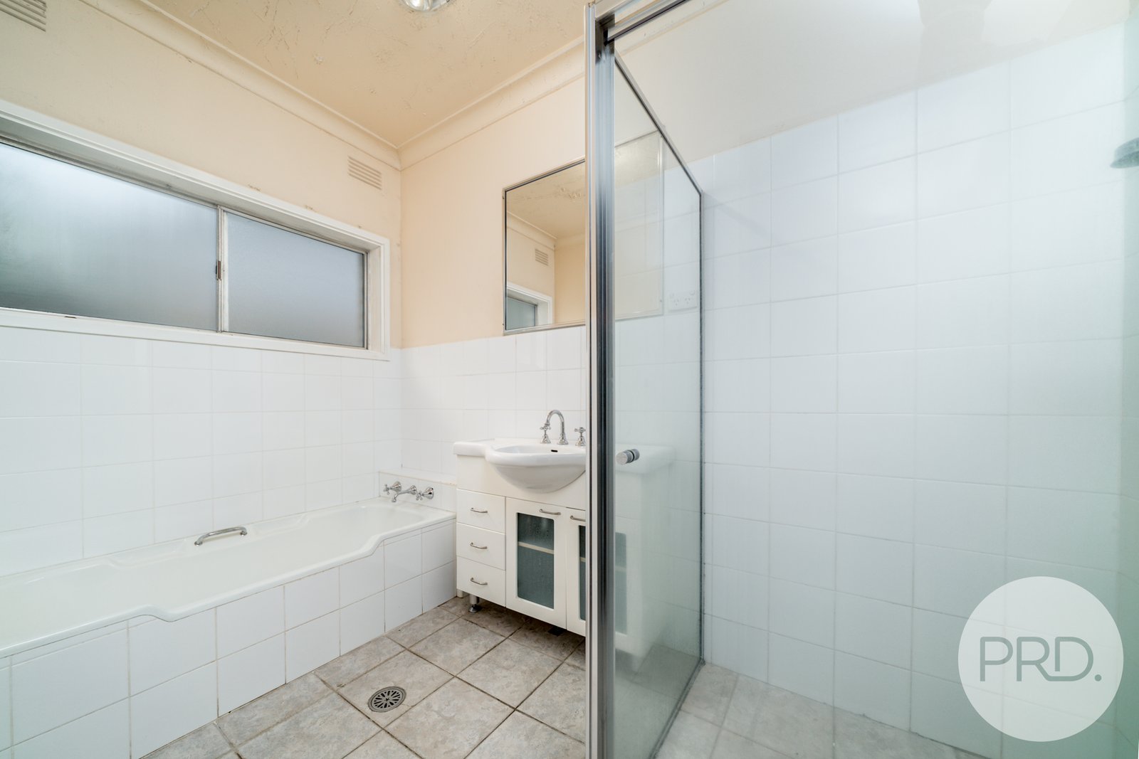 2 O'Connor Street TOLLAND 8